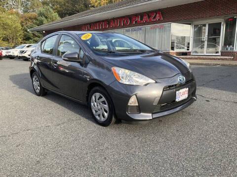 2014 Toyota Prius c Two
