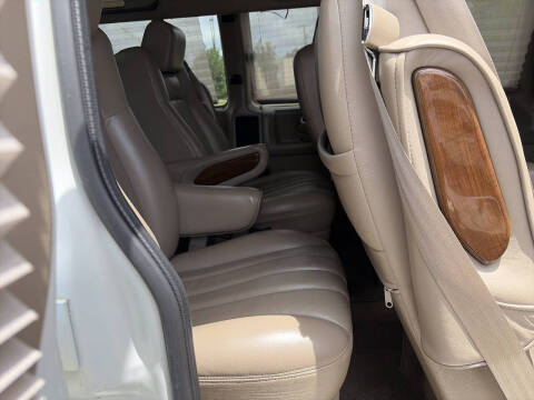 2014 GMC Savana