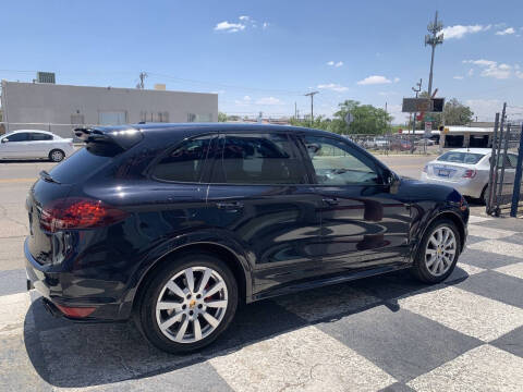 2014 Porsche Cayenne GTS
