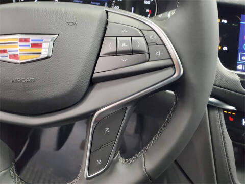 2025 Cadillac XT5 Luxury