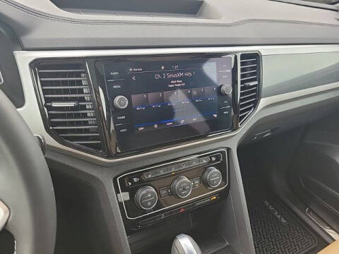 2022 Volkswagen Atlas Cross Sport SE 4Motion