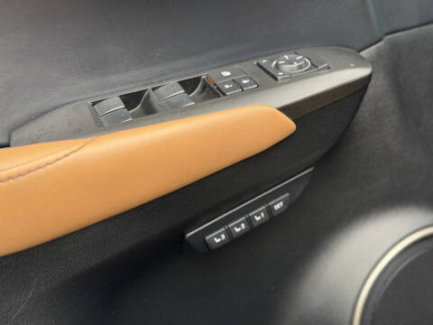 2017 Lexus NX 200t