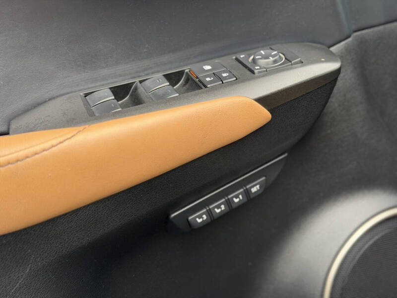 2017 Lexus NX 200t
