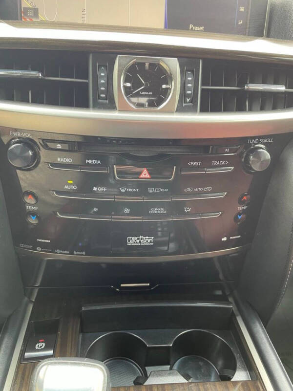 2016 Lexus LX 570