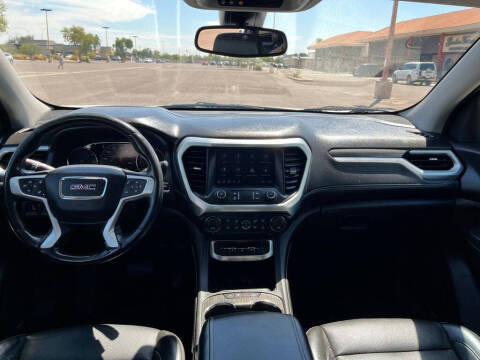 2021 GMC Acadia SLT