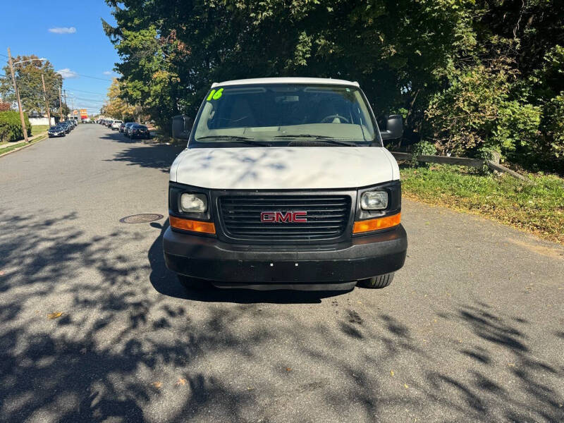 2016 GMC Savana 2500