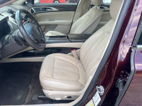 2017 Lincoln MKZ Select