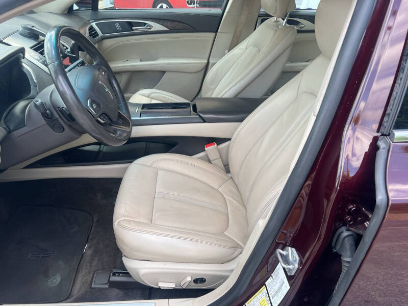 2017 Lincoln MKZ Select