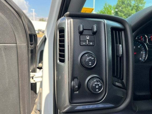 2017 Chevrolet Silverado 1500 29