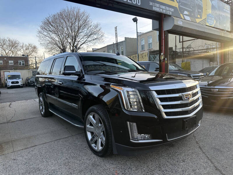 2020 Cadillac Escalade ESV Luxury