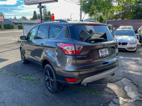 2017 Ford Escape SE