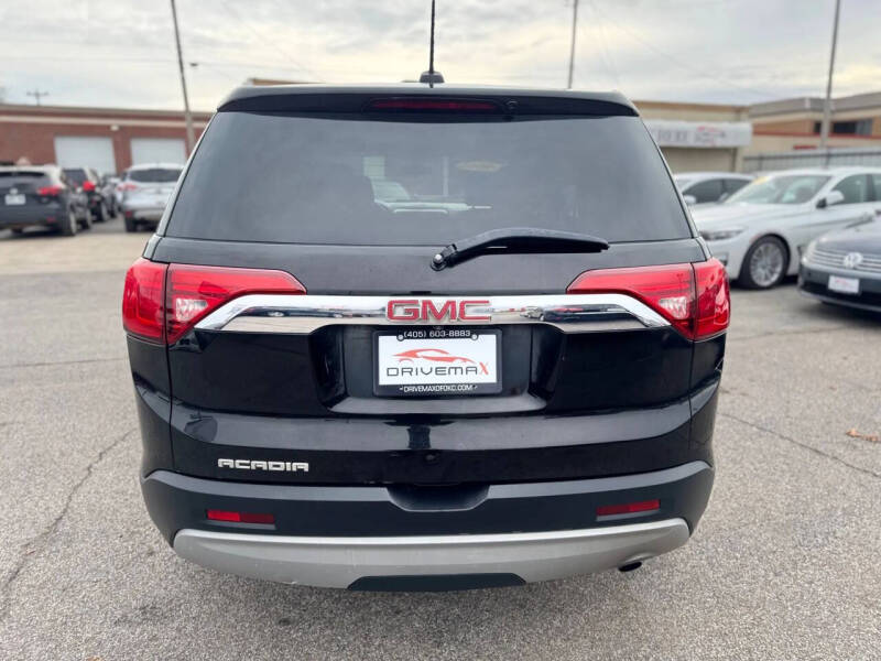 2017 GMC Acadia SLE-1
