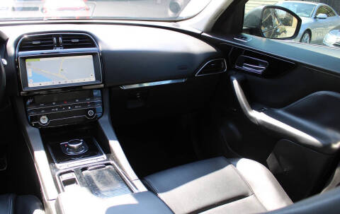 2019 Jaguar F-PACE 25t Premium
