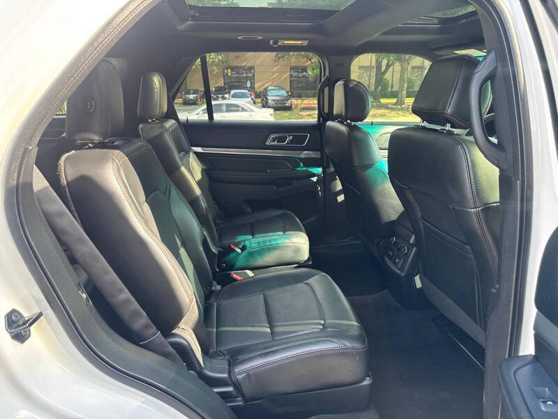 2016 Ford Explorer Sport