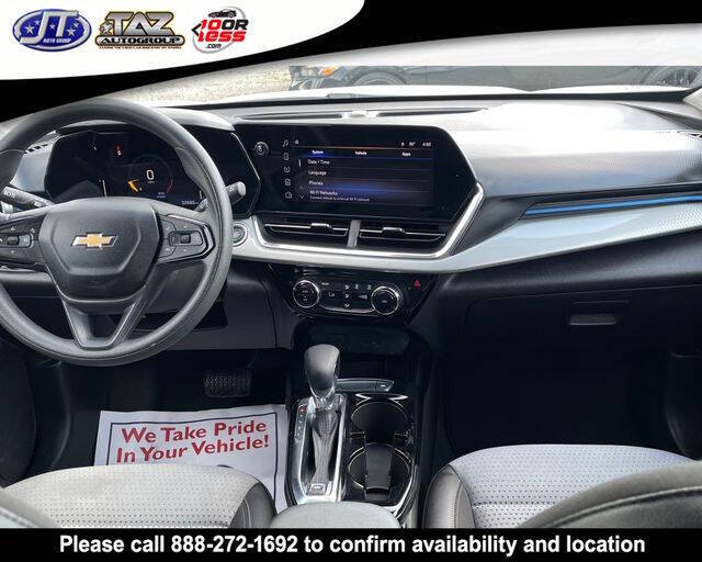 2025 Chevrolet Trax LT