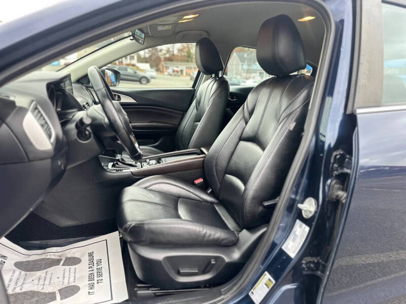 2018 Mazda MAZDA3 Touring