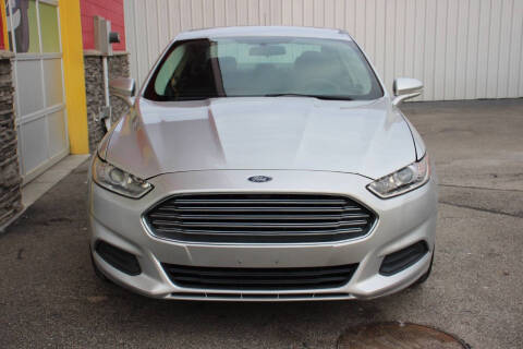 2016 Ford Fusion SE