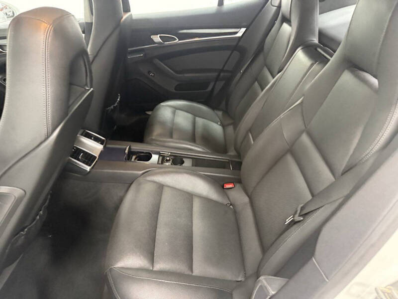 2012 Porsche Panamera