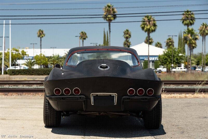 1966 Chevrolet Corvette 11