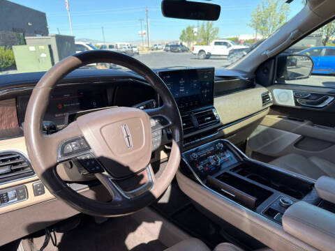 2022 Lincoln Navigator L Reserve