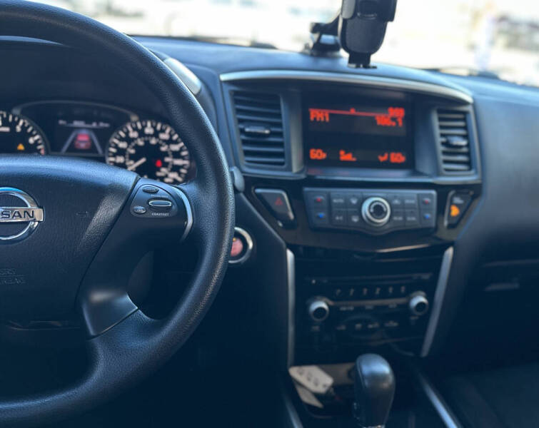 2015 Nissan Pathfinder S