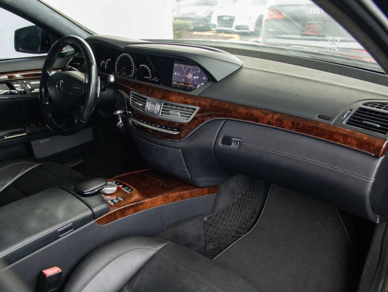 2011 Mercedes-Benz S-Class S 63 AMG