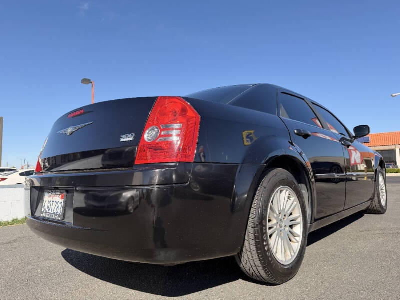 2009 Chrysler 300 LX