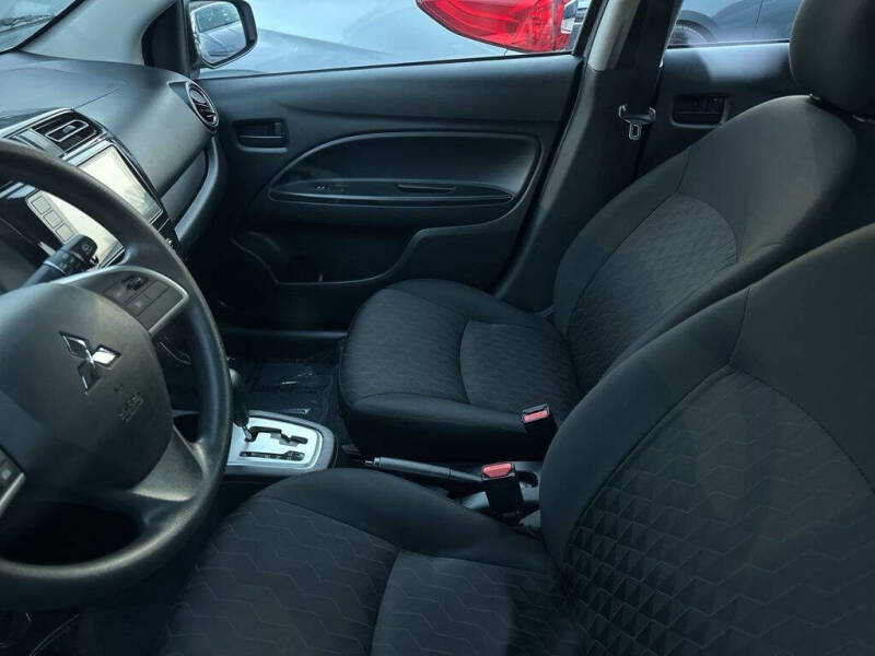 2024 Mitsubishi Mirage ES