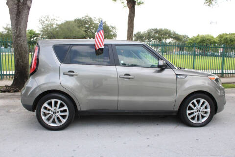 2019 Kia Soul +