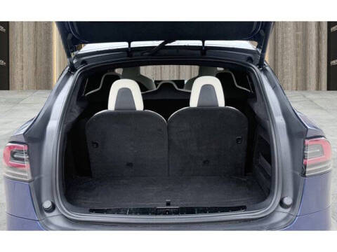 2023 Tesla Model X Standard Range