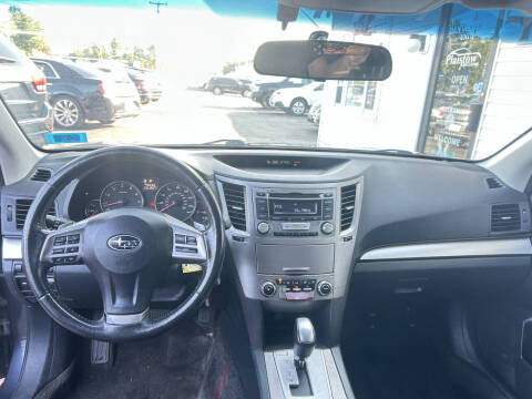 2013 Subaru Outback 2.5i Premium