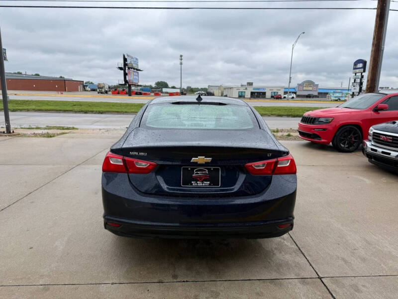 2017 Chevrolet Malibu LT