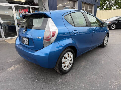 2013 Toyota Prius c One