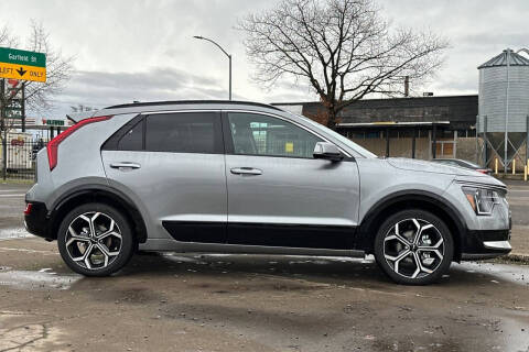 2025 Kia Niro SX Touring