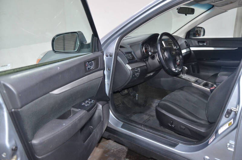 2014 Subaru Outback 2.5i Premium