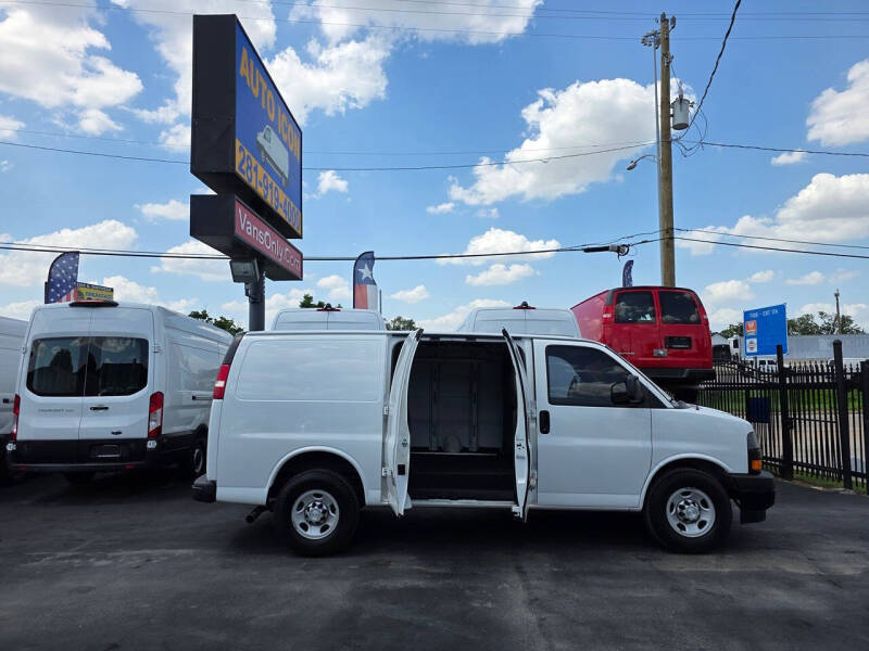 2018 Chevrolet Express 2500