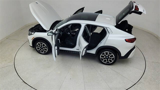 2025 BMW X2 xDrive28i