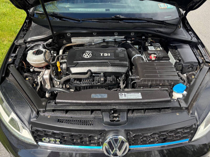 2017 Volkswagen Golf GTI S