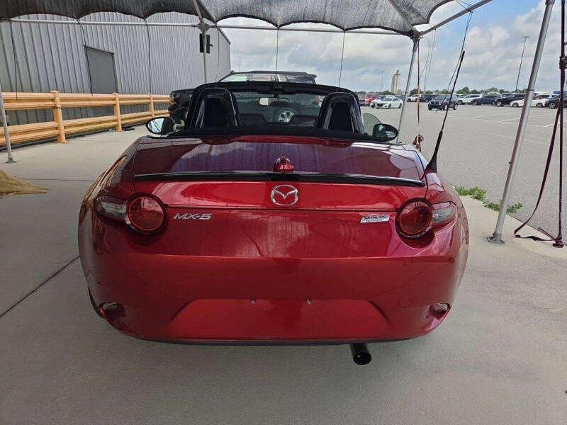 2016 Mazda MX-5 Miata Club