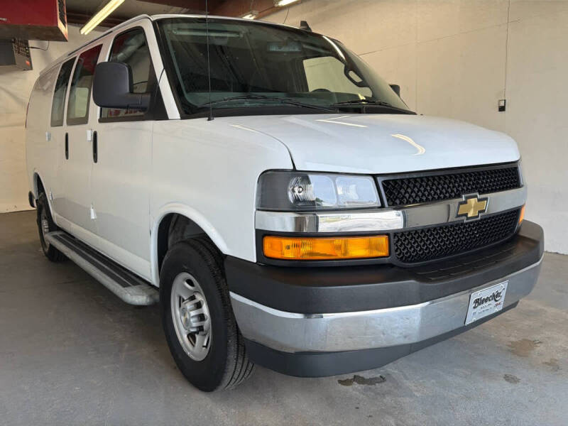 2023 Chevrolet Express 2500
