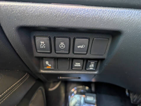 2019 Nissan Pathfinder SL