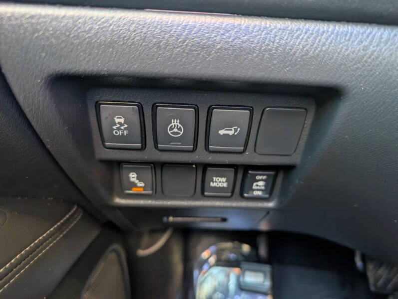 2019 Nissan Pathfinder SL