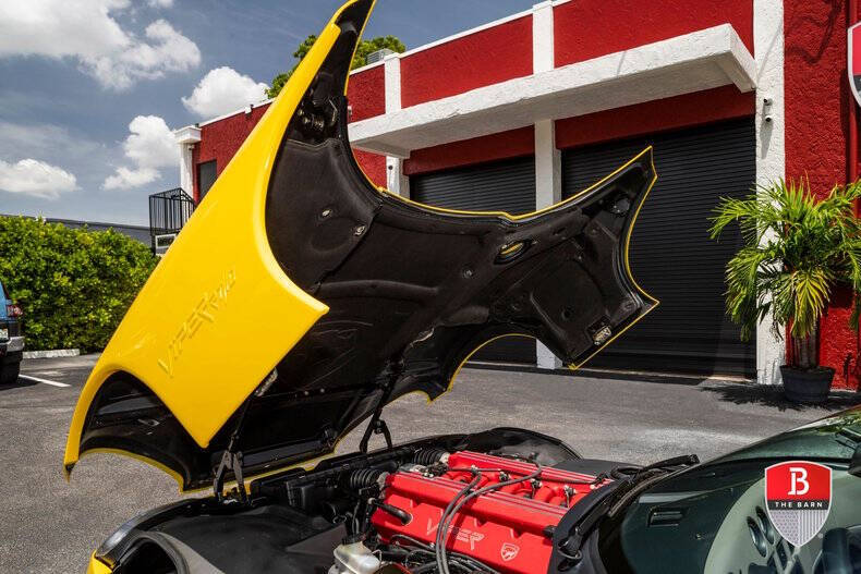 1995 Dodge Viper RT/10