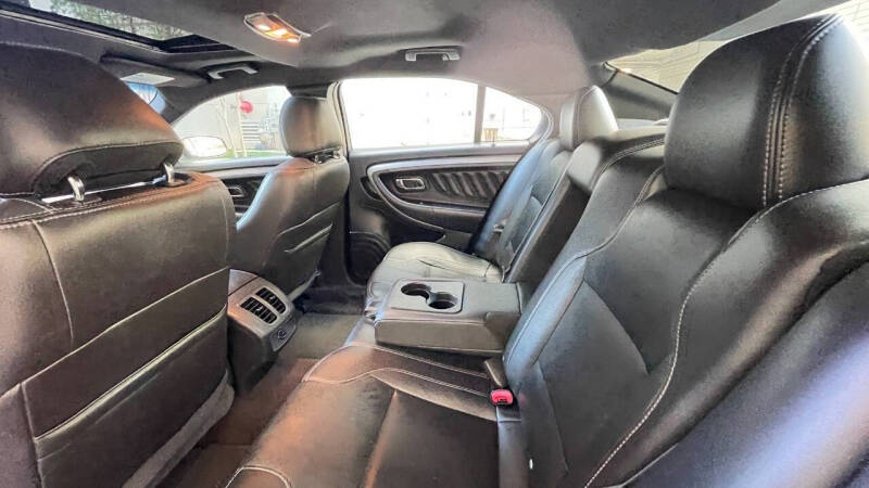 2015 Ford Taurus SEL