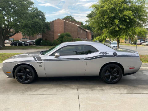 2013 Dodge Challenger R/T Plus