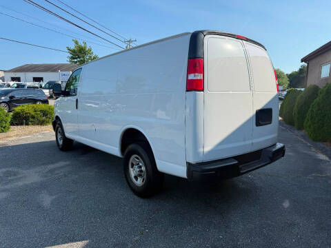 2021 Chevrolet Express 2500