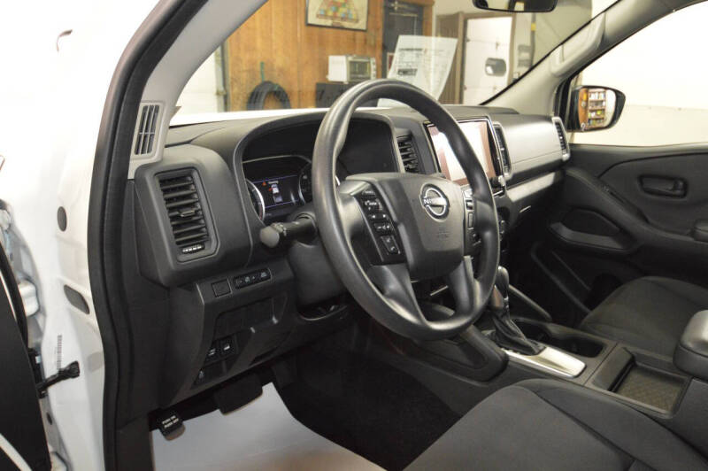 2024 Nissan Frontier S