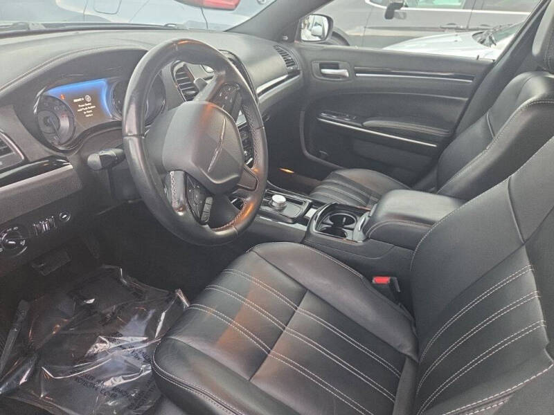 2019 Chrysler 300 S