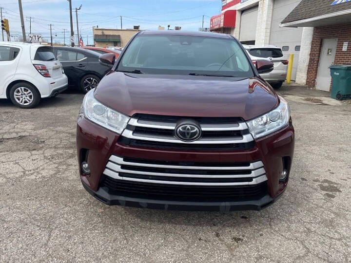 2019 Toyota Highlander LE