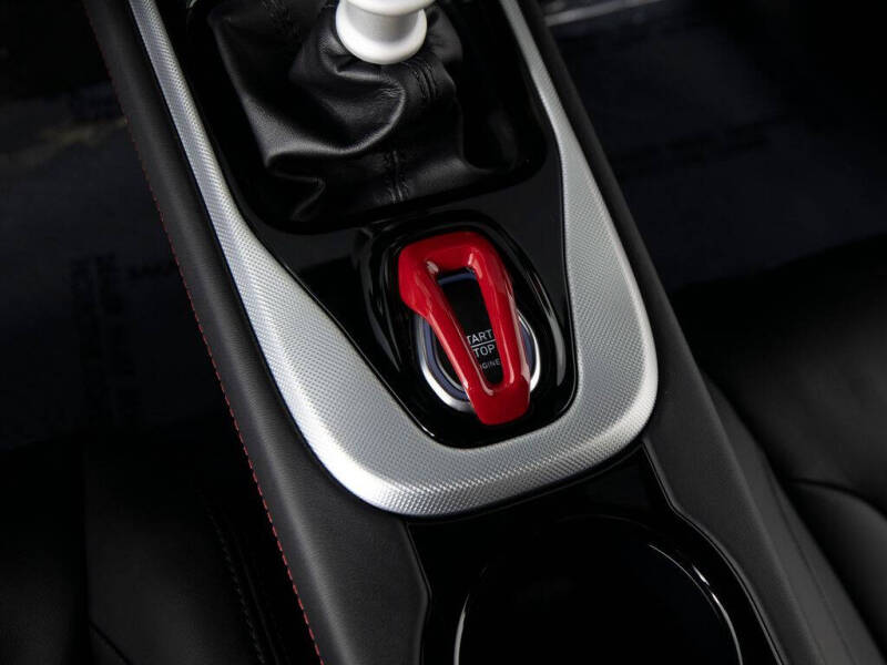 2026 Lotus Emira V6 SE